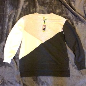 Green tea colorblock top sweatshirt size M